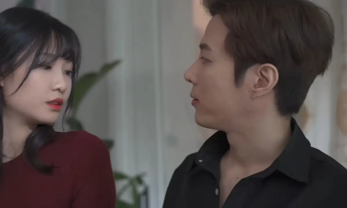 尹律主演《债务人的妻子》未删减蓝光高清完整版免费在线观看-韩国电影债务人的妻子无广告在线播放-高清完整版债务人的妻子免费看