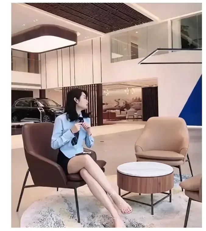 佳木斯新玛特迪桑特女销售事件完整现场视频-破防说不出话全网震惊-后续结果意想不到免费在线观看