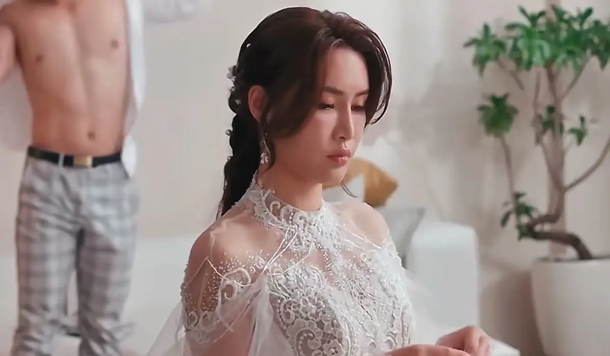 《苏畅-小凤新婚》艾熙老师领衔演绎全集未删减免费观看 — 港式现实题材剧集HD高清画质在线播放 — 《苏畅-小凤新婚》迅雷/百度网盘双通道下载