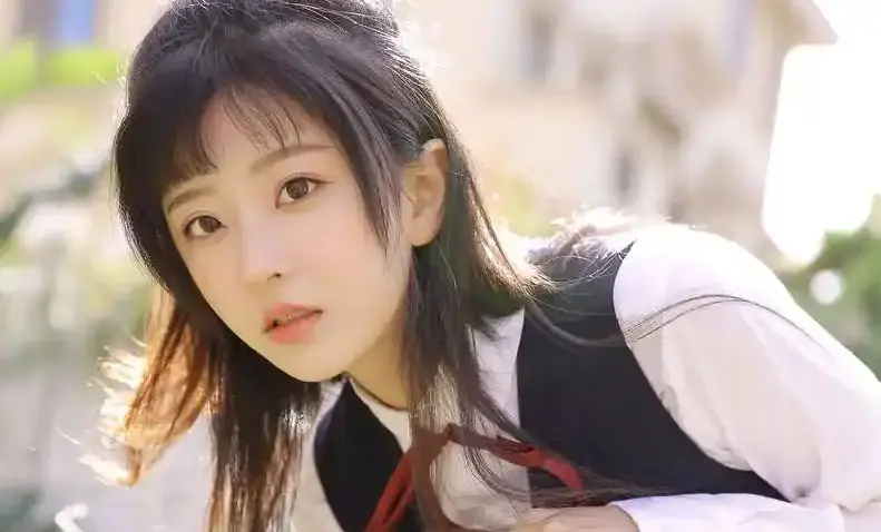 《美丽小蜜桃》无删减完整版免费看-美国电影《美丽小蜜桃》高清在线播放-1080P超清画质无广告不卡顿